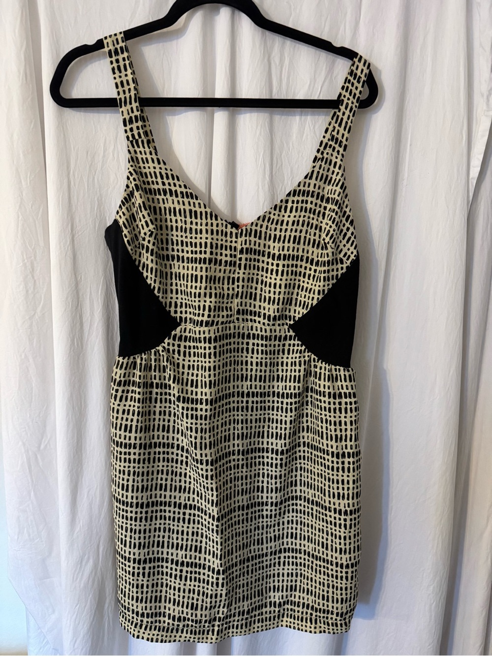 Nordstrom Bar III Black and Cream Mini Dress Size Large black & Cream with rust